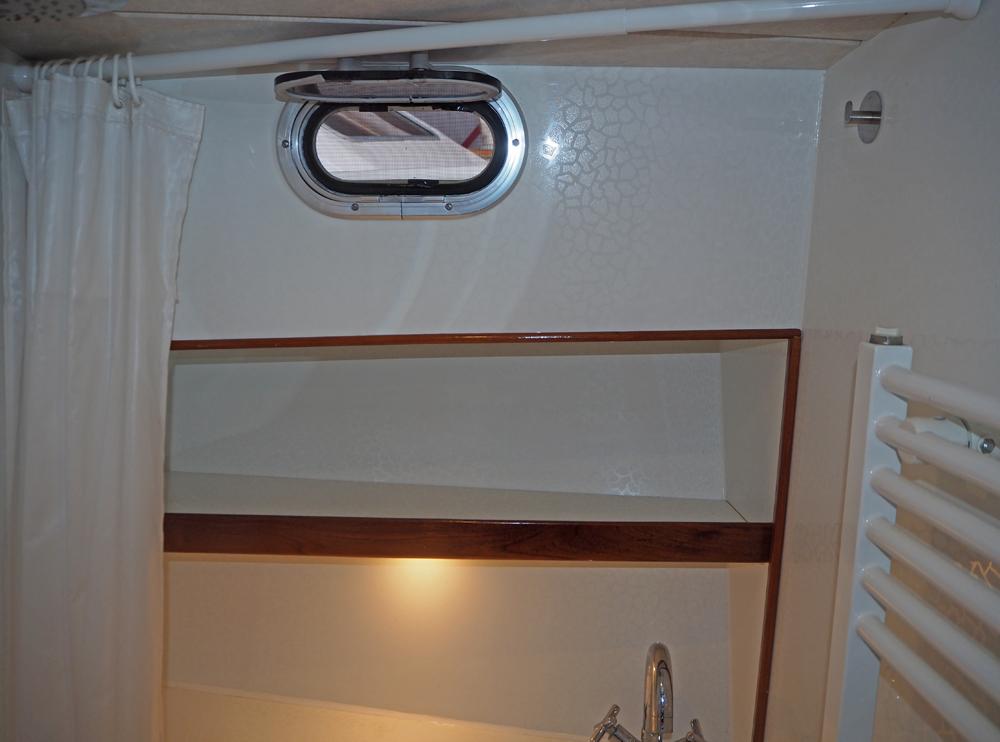 Fore ship, Accommodation